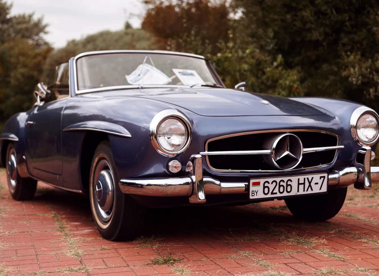 Luxury collector vehicles